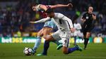 Foto: Menang di Turf Moor, Chelsea Jaga Asa Finis di Empat Besar
