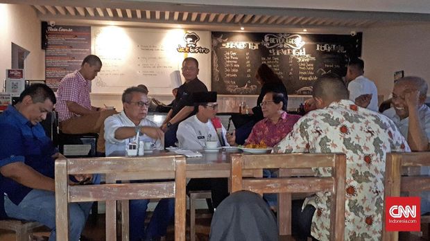 Rizal Ramli bertemu Sandiaga Uno di Balai Kota Jakarta