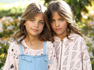 Sama-sama Manis, Jangan Tertukar Panggil Anak Kembar Ini Ya, Bun