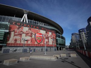 Wenger Diserukan Jadi Nama Stadion Arsenal