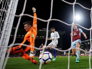 Foto: Menang di Turf Moor, Chelsea Jaga Asa Finis di Empat Besar