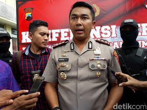 Guru Tampar 9 Murid yang Viral Kini Berstatus Tersangka