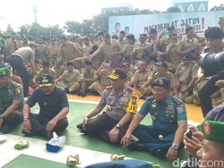 Begini Momen Gubernur, Kapolda, dan Pangdam Sarapan Nasi Kucing
