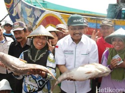 Kunjungi Tempat Pelelangan Ikan, Gus Ipul Dicurhati Nelayan