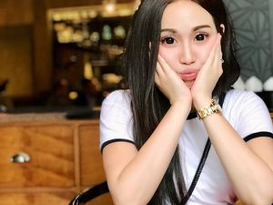 Gaya Kembaran Lucinta Luna saat Makan hingga Tumisan untuk Sahur Pilihan Netizen Gaya Kembaran Lucinta Luna saat Makan hingga Tumisan untuk Sahur Pilihan Netizen