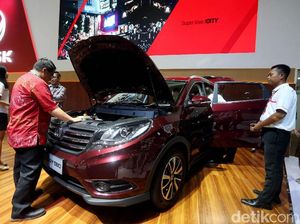 Mobil China Glory 580 Pepet Harga Rush dan BR-V Mobil China Glory 580 Pepet Harga Rush dan BR-V