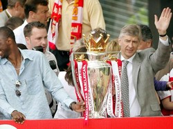 Henry, Pires, Vieira, menangi Piala Dunia 1998 dengan Prancis. Mereka juga menangi Liga Inggris bersama Arsenal di musim 2001/2002 dan 2003/2004, Viera punya satu gelar tambahan di 1997/1998 (Reuters)