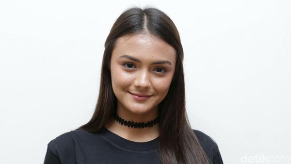 Cantik-cantik Kok Penakut Sih, Amanda Rawles