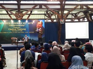 Kisah CT dari Bisnis Fotokopi Hingga Jadi Orang Terkaya RI