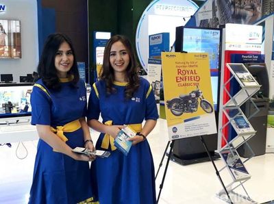 Berburu Rumah Ditemani SPG Cantik