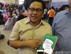 Cak Imin Kunjungi Pameran Buku di JCC Beli Buku Quraish Shihab