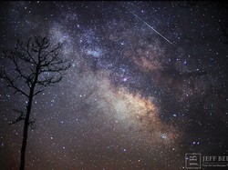 Wah! Hujan Meteor Iringi Gerhana Bulan Total