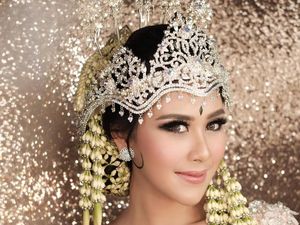 Foto: Makeup Cantik Bersinar Syahnaz Sadiqah untuk Akad Nikah Foto: Makeup Cantik Bersinar Syahnaz Sadiqah untuk Akad Nikah