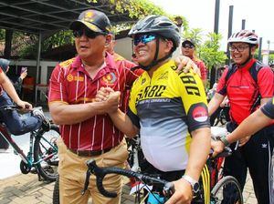 Bersepeda di Milad PKS, Prabowo: Simbol Fitness