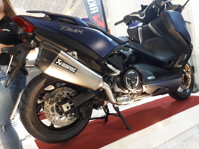 Knalpot Akrapovic Hadir di IIMS 2018 Mulai Rp 4,6 Juta