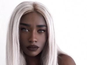 Pesona 4 Model Berkulit Hitam Legam yang Buktikan Cantik Nggak Harus Putih