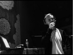 Mengenang Avicii, DJ yang Sukses Mengangkat Musik EDM Secara Global Mengenang Avicii, DJ yang Sukses Mengangkat Musik EDM Secara Global