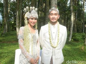 Kabar Duka Hantam Dunia Hiburan, Syahnaz-Jeje Resmi Menikah Kabar Duka Hantam Dunia Hiburan, Syahnaz-Jeje Resmi Menikah