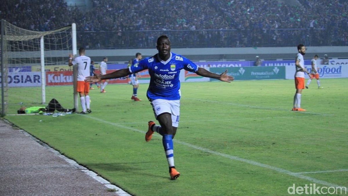 Ezechiel NDouassel sudah bergabung dengan Persib di Bali. (Wisma Putra/detikSport)