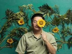 Mondo Gascaro Ungkap Cinta di Bulan April