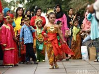 15 Cara Memakai Hijab Segi Empat Simple Bacaterusnet