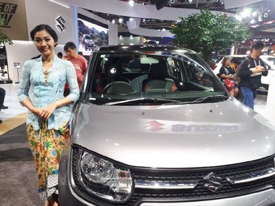Kartini-kartini Cantik di IIMS 2018