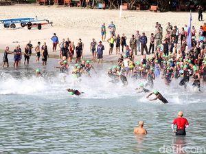 Ratusan Atlet Ramaikan Sungailiat Triathlon 2018 Ratusan Atlet Ramaikan Sungailiat Triathlon 2018
