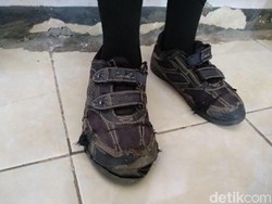 Saat Sepatu Impian Anak-anak Yatim Piatu Jadi Kenyataan