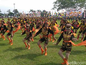 Tari Dolalak, Warisan Budaya Purworejo yang Masih Lestari hingga Kini Tari Dolalak, Warisan Budaya Purworejo yang Masih Lestari hingga Kini