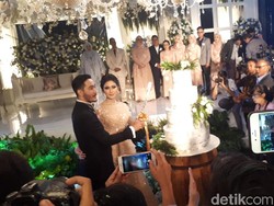 Hujan Deras di Resepsi Syahnaz dan Jeje Govinda