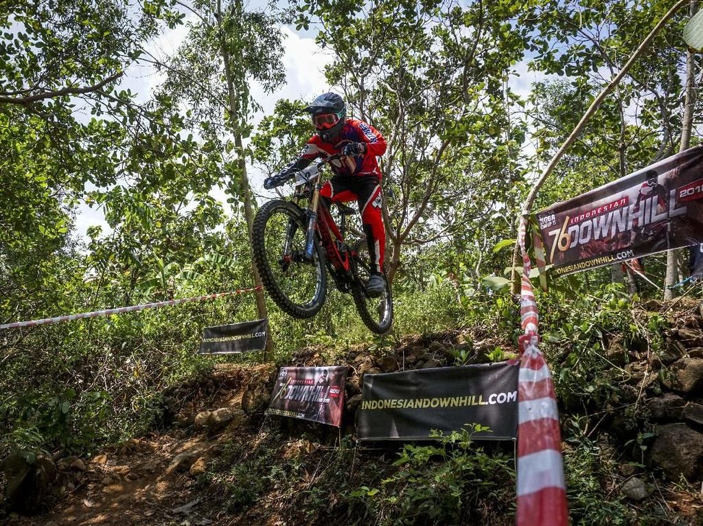 Trek Licin di Indonesian Downhill Bantul, Ateng Mulyadi Juaranya Trek Licin di Indonesian Downhill Bantul, Ateng Mulyadi Juaranya