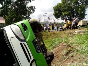 Mirip Pesawat, Bus Wisata di Indonesia Bakal Dipasangi Blackbox