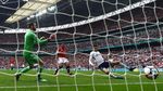 Jungkalkan Spurs, MU ke Final Piala FA