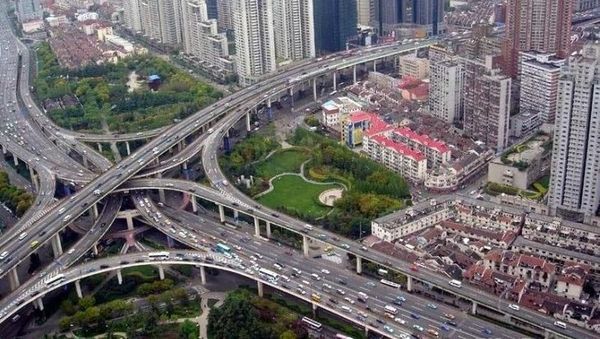 Awas Nyasar! Ini Simpang Susun Paling Rumit di Dunia