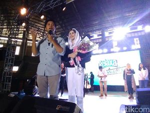 Di Kediri, Arumi Jadi Host Talkshow, Emil-Anji Duet Bernyanyi