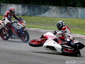 CBR Race Day, Jatuh Bangun Sejak Sesi Latihan Dimulai CBR Race Day, Jatuh Bangun Sejak Sesi Latihan Dimulai
