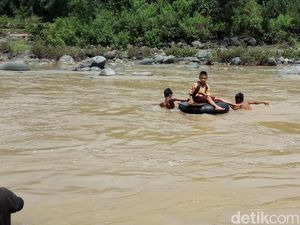 Cerita Perjuangan Keras Anak Pedalaman di Maros Meraih Cita-cita Cerita Perjuangan Keras Anak Pedalaman di Maros Meraih Cita-cita