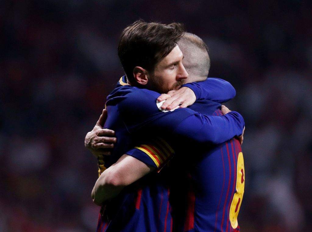 Soccer Football - Spanish King's Cup Final - FC Barcelona v Sevilla - Wanda Metropolitano, Madrid, Spain - April 21, 2018   Barcelona's Andres Iniesta celebrates scoring their fourth goal with Lionel Messi    REUTERS/Juan Medina