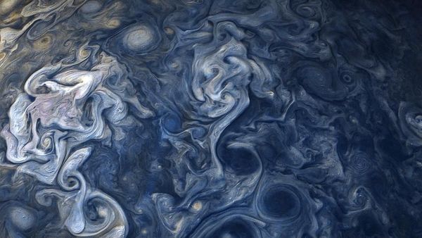 Keindahan Jupiter yang Mirip Mega Mendung