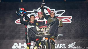 Wajah-wajah Gembira di Podium Tutup CBR Race Day