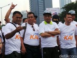 Minggu Pagi, Budi Karya Gowes Sepeda ke Bundaran HI