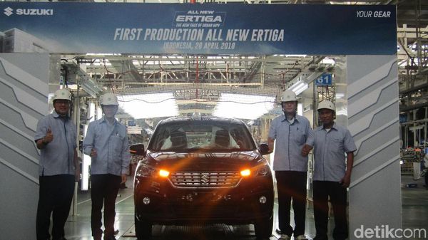 Mengintip Produksi Pertama Suzuki Ertiga Terbaru di Cikarang