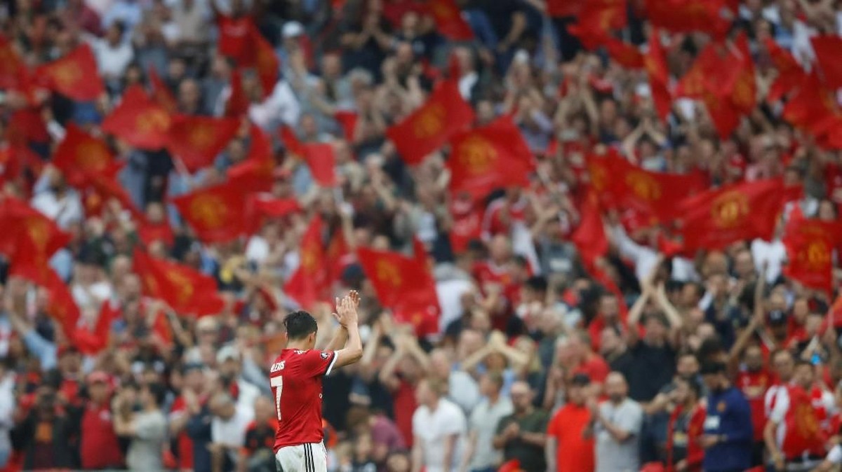 Alexis Sanchez tampil sebagai bintang di semifinal Piala FA (Carl Recine/Reuters)