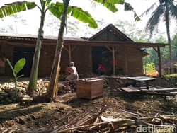 Stunting Trenggalek, Rumah Sulikah Dibuatkan MCK dan Plesterisasi