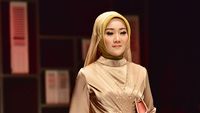 Aksi Atalia, Istri Ridwan Kamil Luwes Jadi Model di Fashion Show