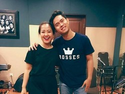 Senangnya Astrid saat Duet dengan Cakra Khan