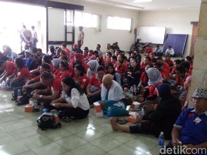 Kampoeng Rawa Ditutup, Petani dan Nelayan Geruduk DPRD Semarang Kampoeng Rawa Ditutup, Petani dan Nelayan Geruduk DPRD Semarang