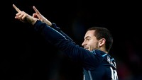 Baru di musim 2014/2015 ada pemain Belgia yang didaulat jadi Pemain Terbaik PFA. Itu terjadi seiring kemenangan Eden Hazard setelah tampil apik dengan Chelsea. (Foto: Clive Rose/Getty Images)