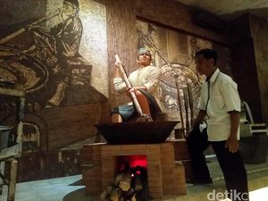 Jenang Mubarok, Dodol Khas Kudus Dikenal Sejak 110 Tahun Lalu Jenang Mubarok, Dodol Khas Kudus Dikenal Sejak 110 Tahun Lalu