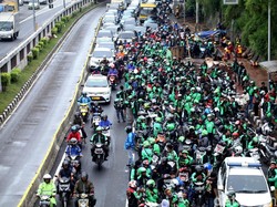 Pemerintah Mau Buat Aplikasi Saingan Gojek dan Grab